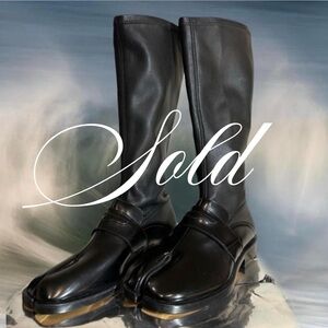 🚨3 DAY SALE 25% OFF‼️ 
Brand NEW Maison Margiela Tabi Boots - Black